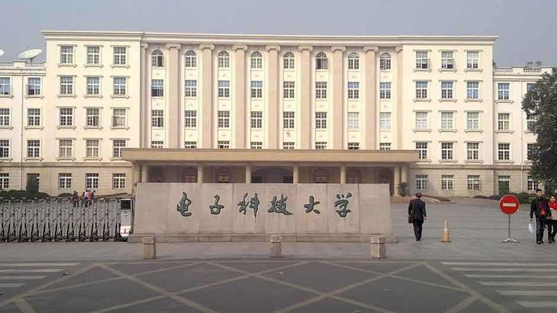高精密线路板代理加盟，揭秘行业选型关键